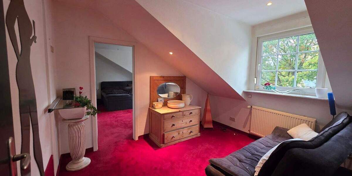 Mehrfamilienhaus, Wohnhaus Velbert Tönisheide - 4 Zimmer, 220 m&sup2;, 820.000&euro; | Angebot:25733905