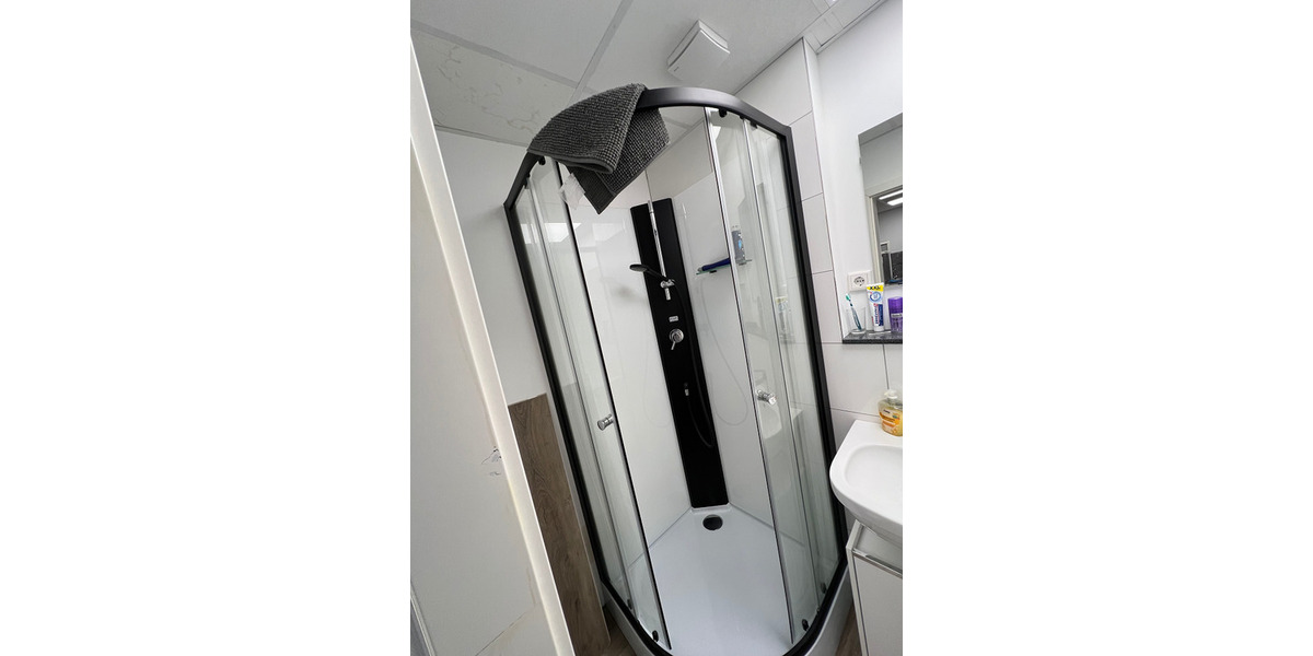 Investorenobjekt mit 3 Wohnungen, 2 Ladenlokalen und Erweiterungsmöglichkeiten zimmer