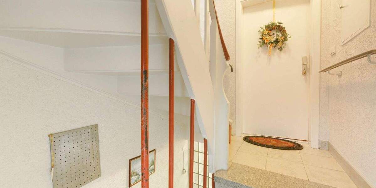 Mehrfamilienhaus, Wohnhaus Leverkusen Schlebusch - 9 Zimmer, 390.000&euro; | Angebot:25645560