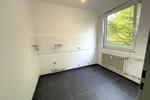 **Helle & frisch renovierte 2,5-Zimmer-Wohnung – mit Balkon & Aufzug** 2 zimmer