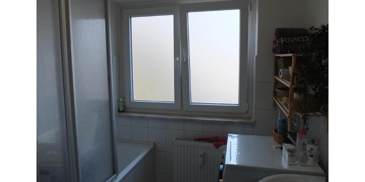 Dachgeschoßwohnung Solingen Central - 3 Zimmer, 70 m&sup2;, 630&euro; | Angebot:25539384