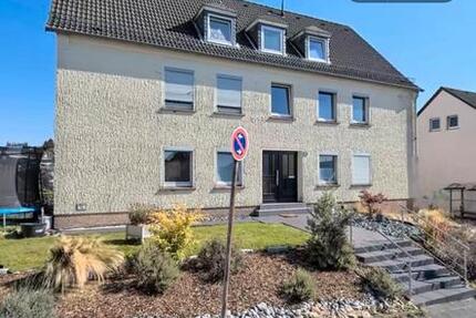 Haus Radevormwald - 15 Zimmer, 306 m&sup2;, 469.000&euro; | Angebot:27300075
