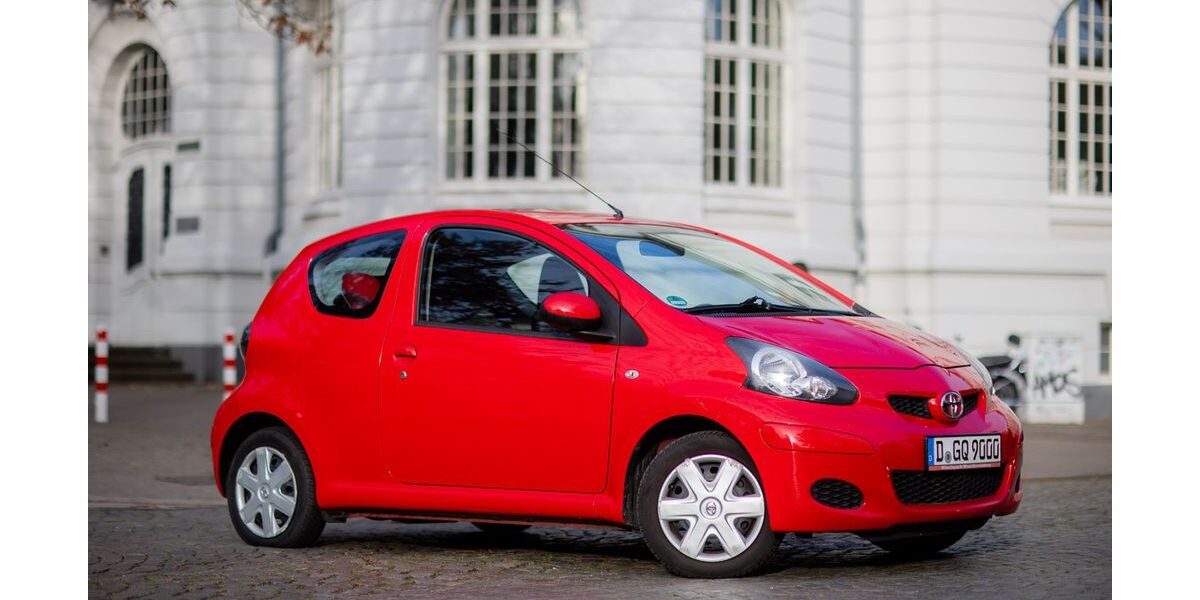 Toyota Aygo (X) 207.000 km 2.799 &euro; Ratingen 40880