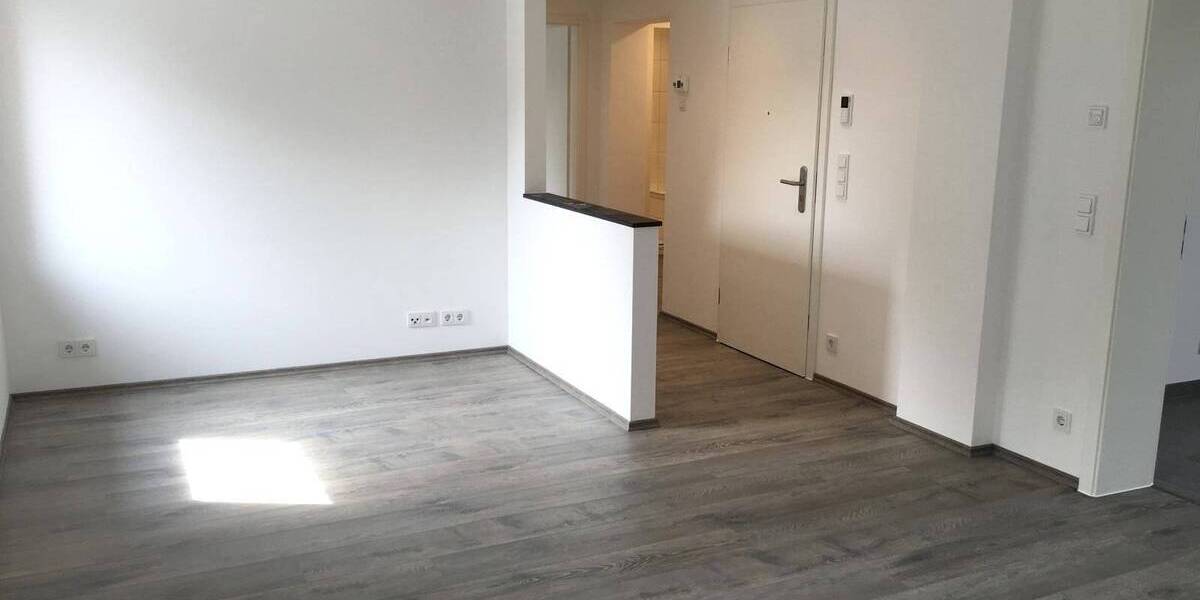 Moderne 2-Zimmer-Wohnung mit Balkon im 1. Obergeschoss 2 zimmer