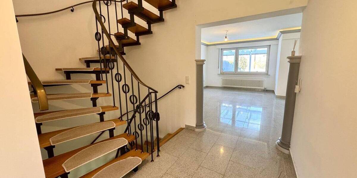 Reihenmittelhaus Leverkusen Schlebusch - 3 Zimmer, 115 m&sup2;, 449.000&euro; | Angebot:26500181