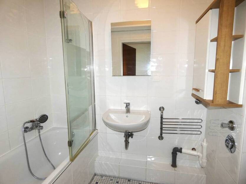 Helle City-Wohnung mit Balkon und modernem Bad - zentrale Lage