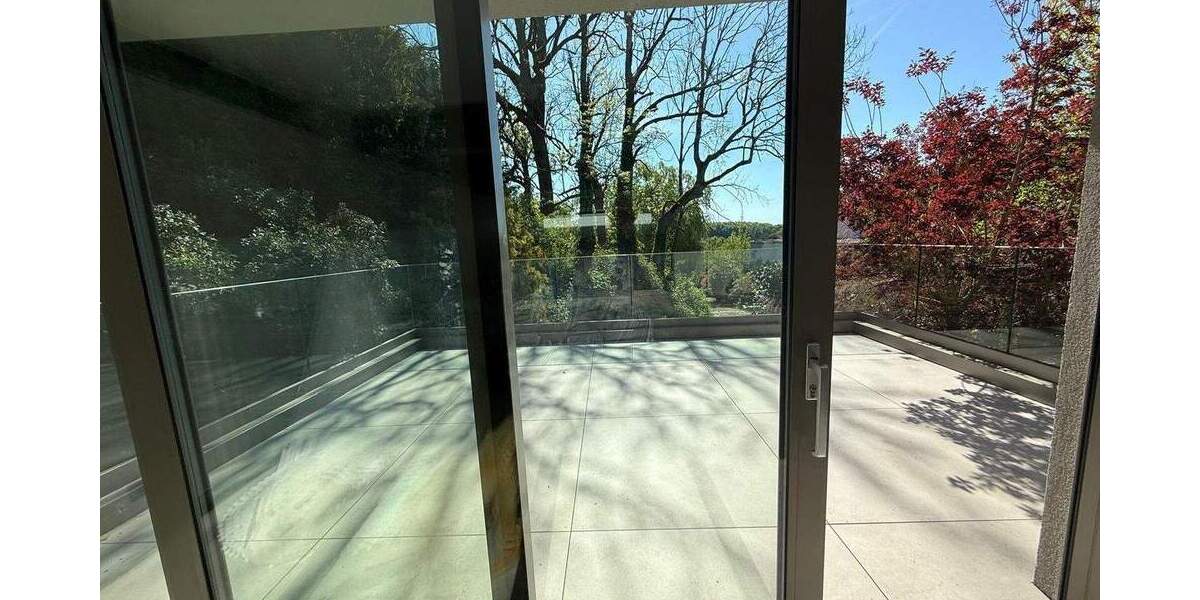 Wunderschönes modernes EFH mit höchster Privatsphäre am Ahlenberg 7 zimmer