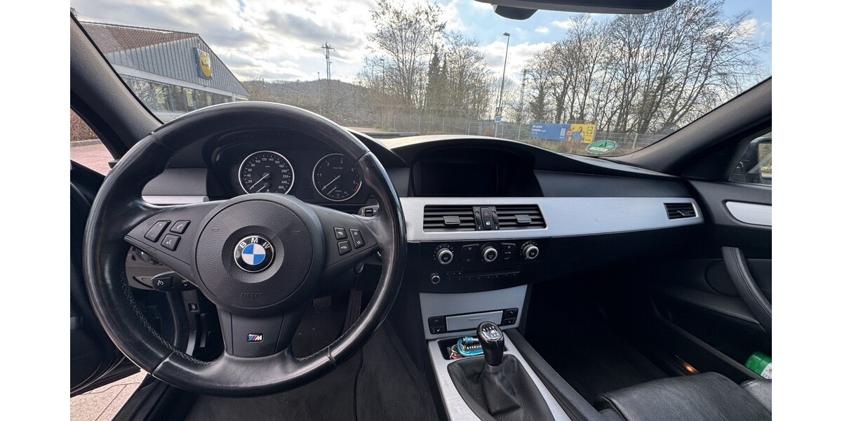 BMW 525 247.000 km 8.450 &euro; Ratingen 40878