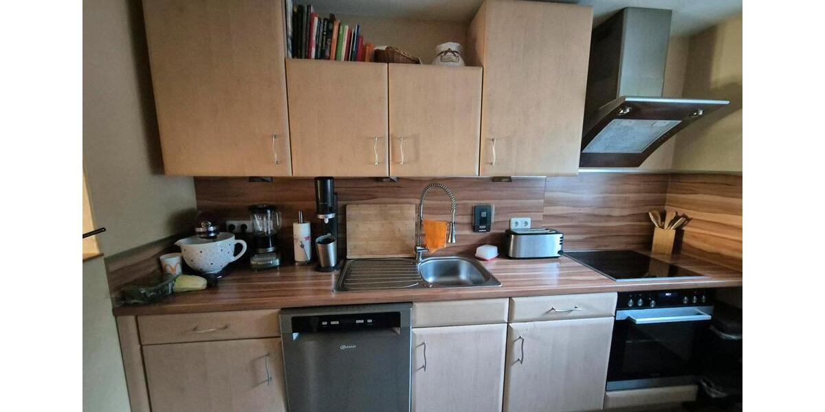 Reihenmittelhaus mit Balkon, Panoramablick & Waldrandlage 5 zimmer