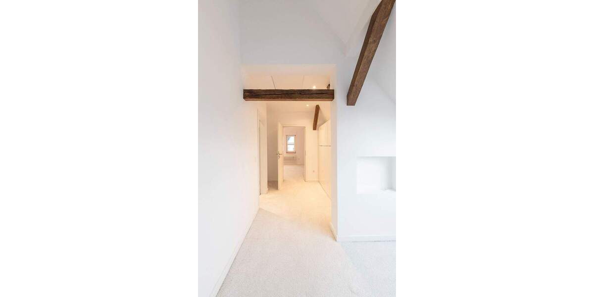 * Freistehendes Einfamilienhaus mit hoher Lebensqualität in begehrter Gerresheimer Lage * 6 zimmer