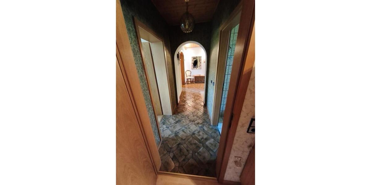 Provisionsfrei - großzügiges Einfamilienhaus mit Einliegerwohnung 8 zimmer