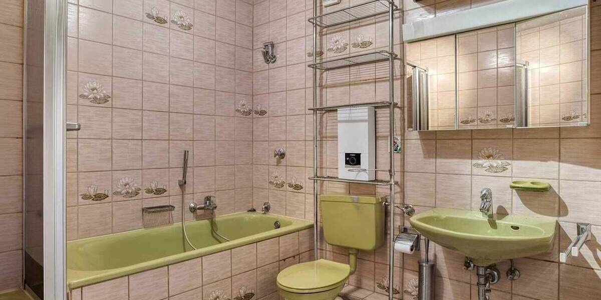 Charmantes Reihenhaus mit sonnigem Garten und einer Garage in Ratingen-Mitte 4 zimmer