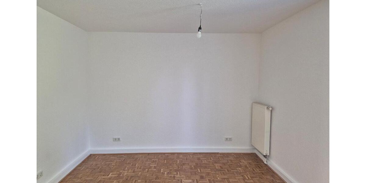 Erstbezug nach Kernsanierung Mietwohnung 70 qm 2 Balkone zimmer