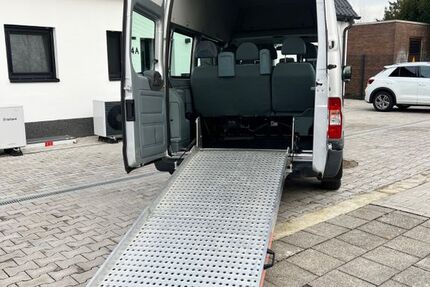 Ford Transit 95.684 km 12.499 &euro; Düsseldorf 40599
