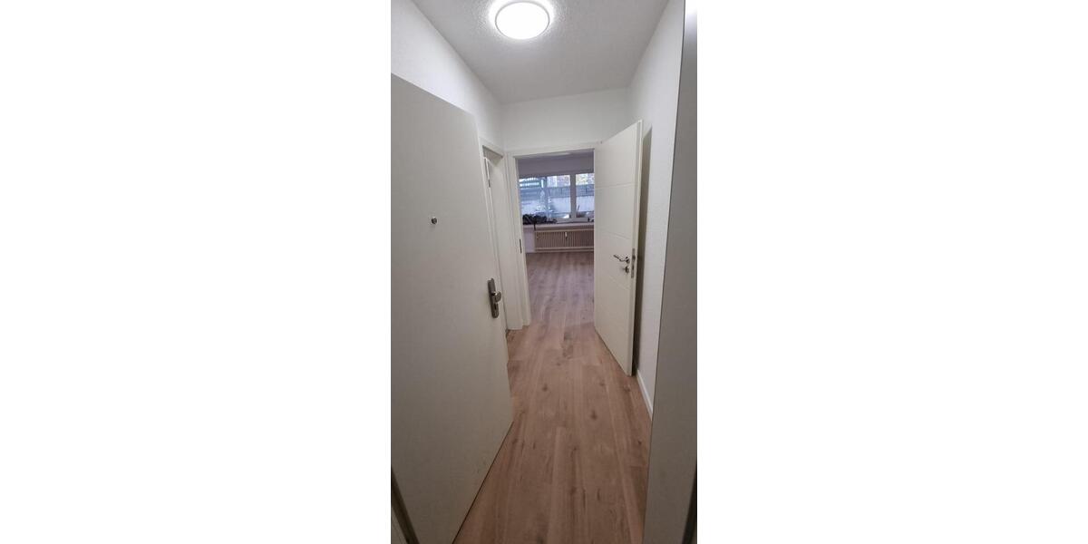 Etagenwohnung Düsseldorf Oberbilk - 1 Zimmer, 27 m&sup2;, 600&euro; | Angebot:25725333