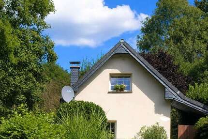 Haus Solingen Wald - 2 Zimmer, 55 m&sup2;, 245.000&euro; | Angebot:27427950