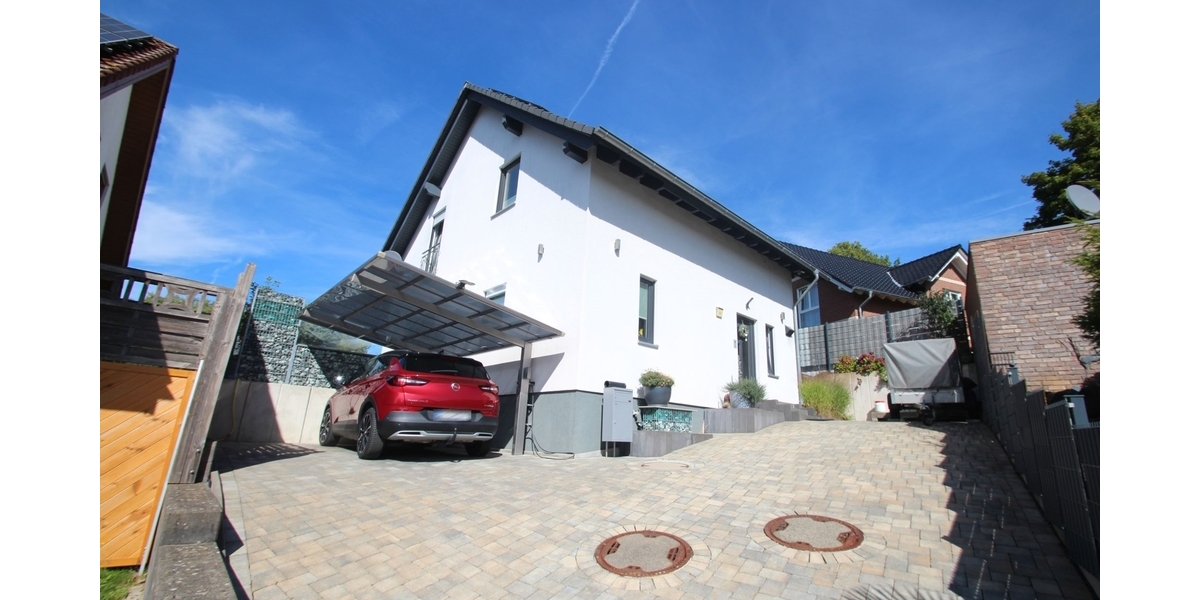 Mit 3D: Einfamilienhaus mit schön angelegtem Garten und dem Blick ins Grüne! 4 zimmer