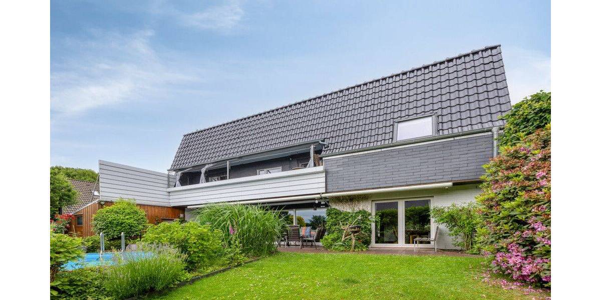 Großes Haus mit Pool in grüner Lage sucht neue Eigentümer - Einfamilienhaus Wermelskirchen / Dhünn Dhünn | Angebot:26949322