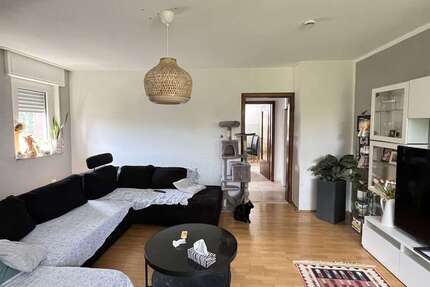 Wohnung zum Kaufen in Düsseldorf 279.000 € 97.6 m² 4 zimmer