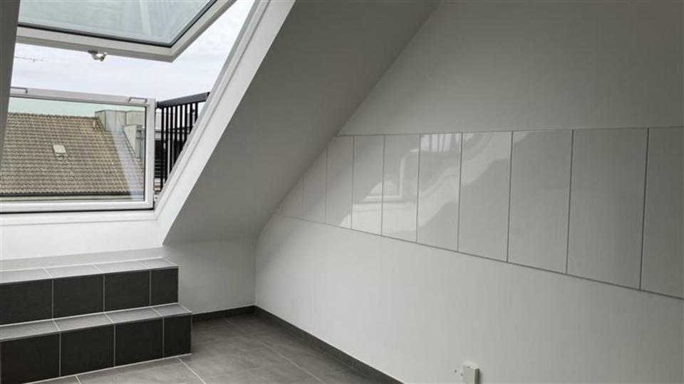 Dachgeschoßwohnung Langenfeld (Rheinland) - 2 Zimmer, 75 m&sup2;, 645&euro; | Angebot:23689817