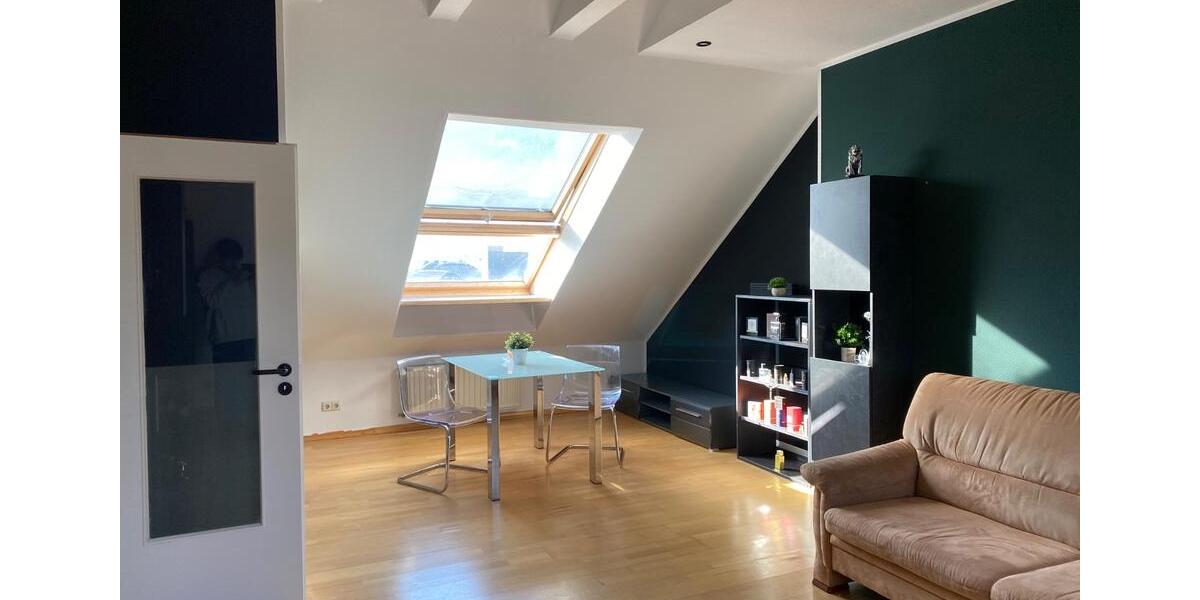 Dachgeschoßwohnung Wuppertal Gemarkung Barmen - 2 Zimmer, 65 m&sup2;, 110.000&euro; | Angebot:26383130