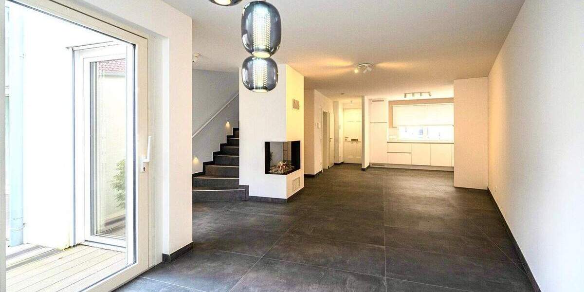 Etagenwohnung Hilden - 3 Zimmer, 122 m&sup2;, 2.340&euro; | Angebot:25738216