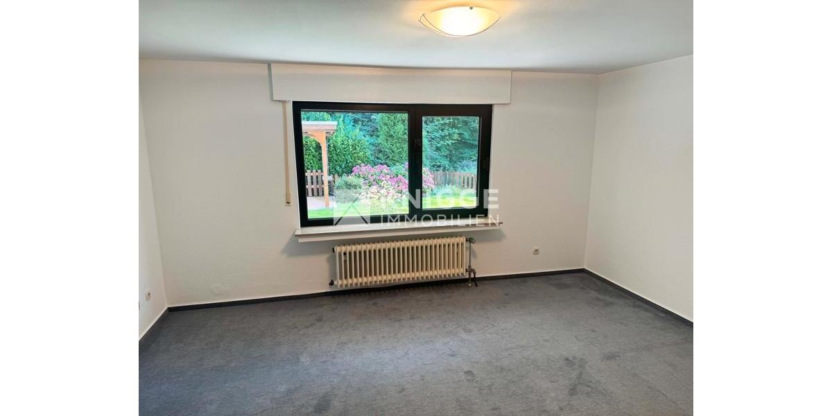 +++ 3503 - Bungalow mit viel Platz und Garage in ruhiger Lage von Herkenrath +++ 6 zimmer
