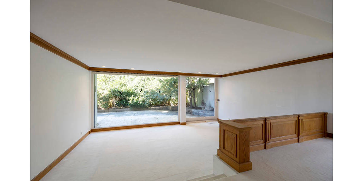 Ihr Rückzugsort im Grünen: Stilvolle Gartenwohnung mit Terasse und Schwimmbad 5 zimmer