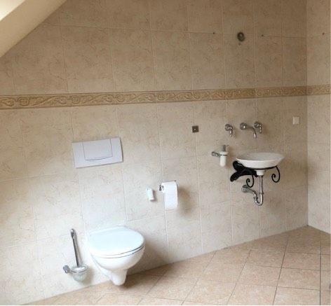 Superschöne 2 Zimmer Dachgeschosswohnung (Miete oder Kauf) 2 zimmer