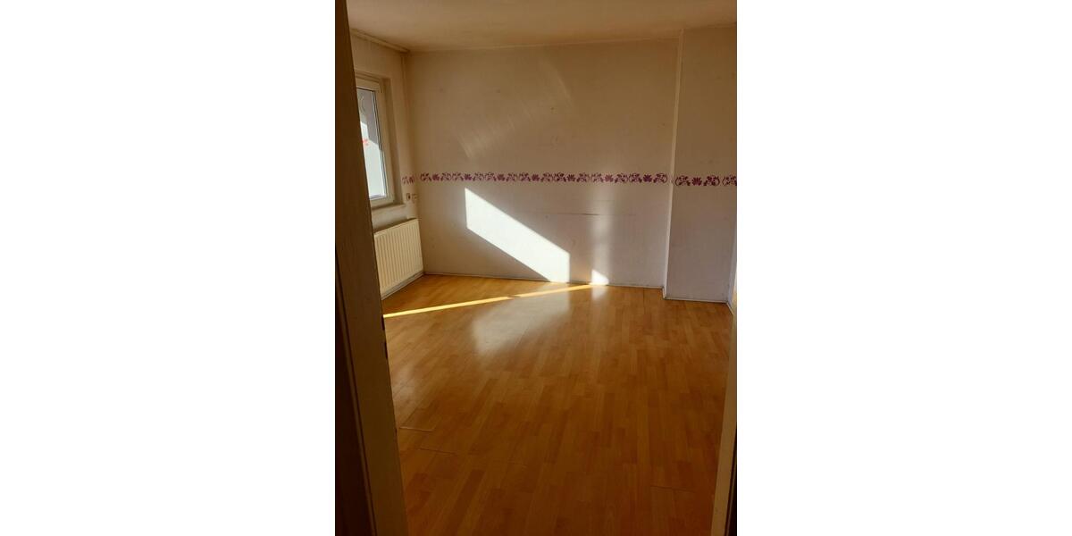 Etagenwohnung Solingen Mitte - 2 Zimmer, 65 m&sup2;, 650&euro; | Angebot:26387860