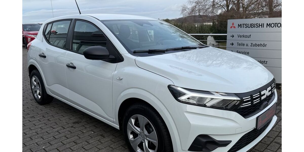 Dacia Sandero 1.190 km 15.888 &euro; Radevormwald 42477
