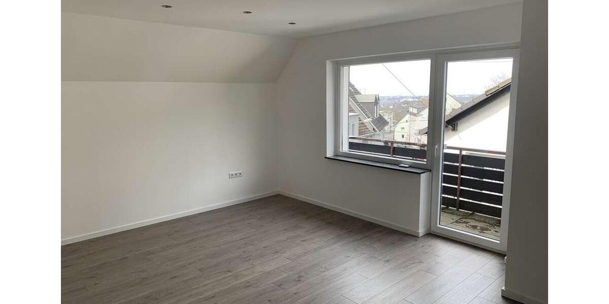 Freist. Einfamilienhaus Haus m. Schwimmbad u. Sauna zu vermieten 6 zimmer