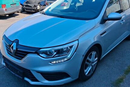 Renault Megane 219.500 km 4.850 &euro; Düsseldorf 40549