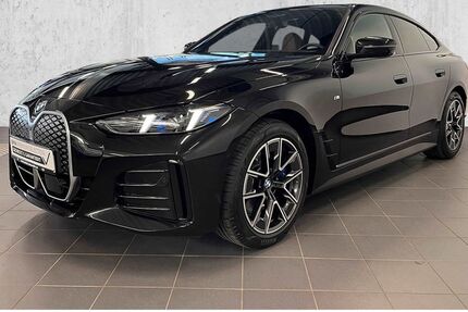 BMW i4 23.020 km 48.390 &euro; Solingen 42719