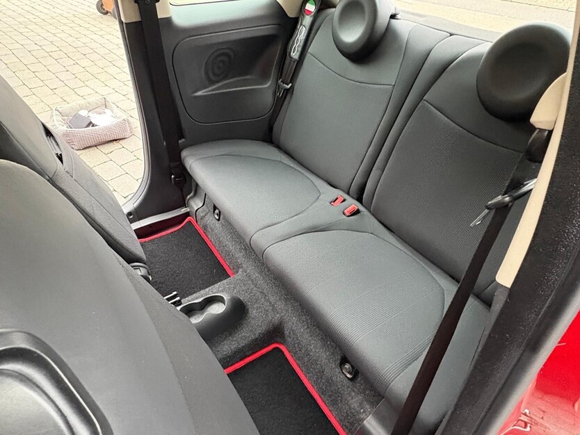 Fiat 500 78.000 km 7.100 € Düsseldorf 40213