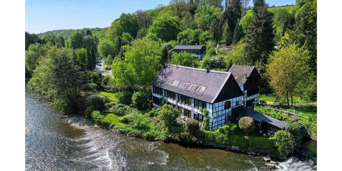 Einfamilienhaus Solingen Höhscheid - 1 Zimmer, 430 m&sup2;, 885.000&euro; | Angebot:26916384