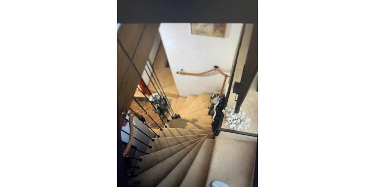 Mehrfamilienhaus, Wohnhaus Radevormwald - 6 Zimmer, 155 m&sup2;, 145.000&euro; | Angebot:26504735
