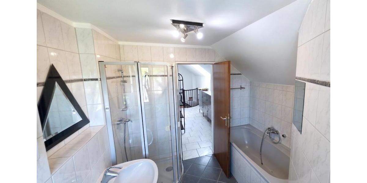 Maisonettenwohnung Bergisch Gladbach Gronau - 4 Zimmer, 105 m&sup2;, 399.000&euro; | Angebot:26241863