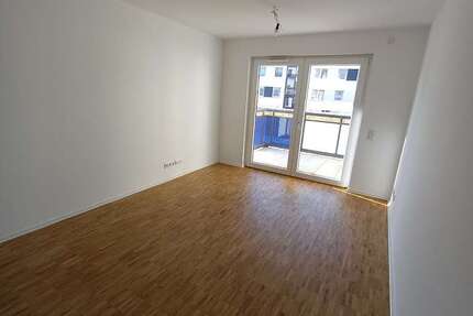 Wohnung Düsseldorf Rath - 3 Zimmer, 68 m&sup2;, 994&euro; | Angebot:25818988