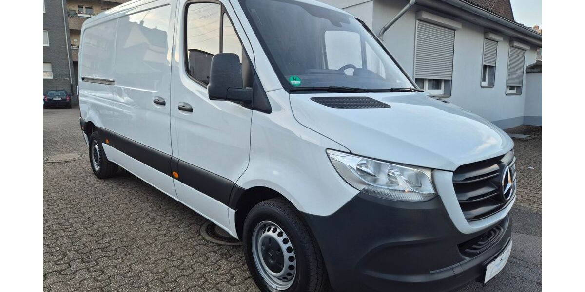 Mercedes-Benz Sprinter 85.000 km 24.999 &euro; Düsseldorf 40591