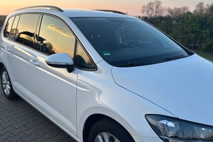 VW Touran 187.600 km 11.500 &euro; Leverkusen 51371
