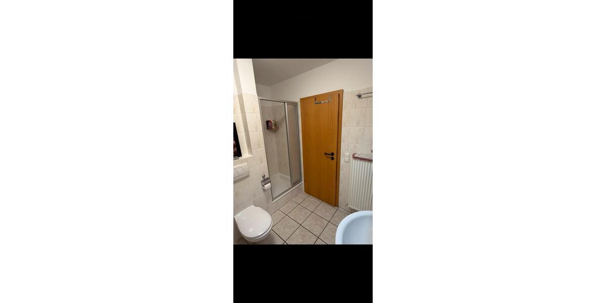 Hochparterre Solingen Aufderhöhe - 2 Zimmer, 70 m&sup2;, 870&euro; | Angebot:25433316