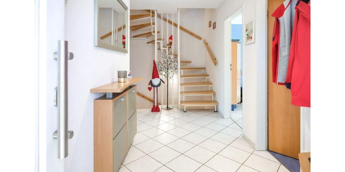 PAESCHKE-Doppelhaus in ruhiger Lage mit optimaler Anbindung 4 zimmer