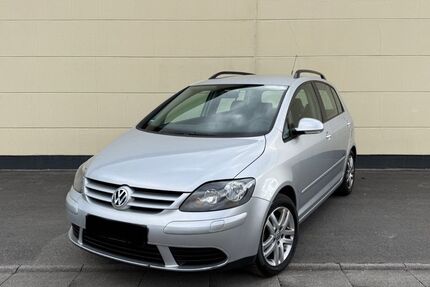VW Golf 133.000 km 5.499 &euro; Hagen 58099
