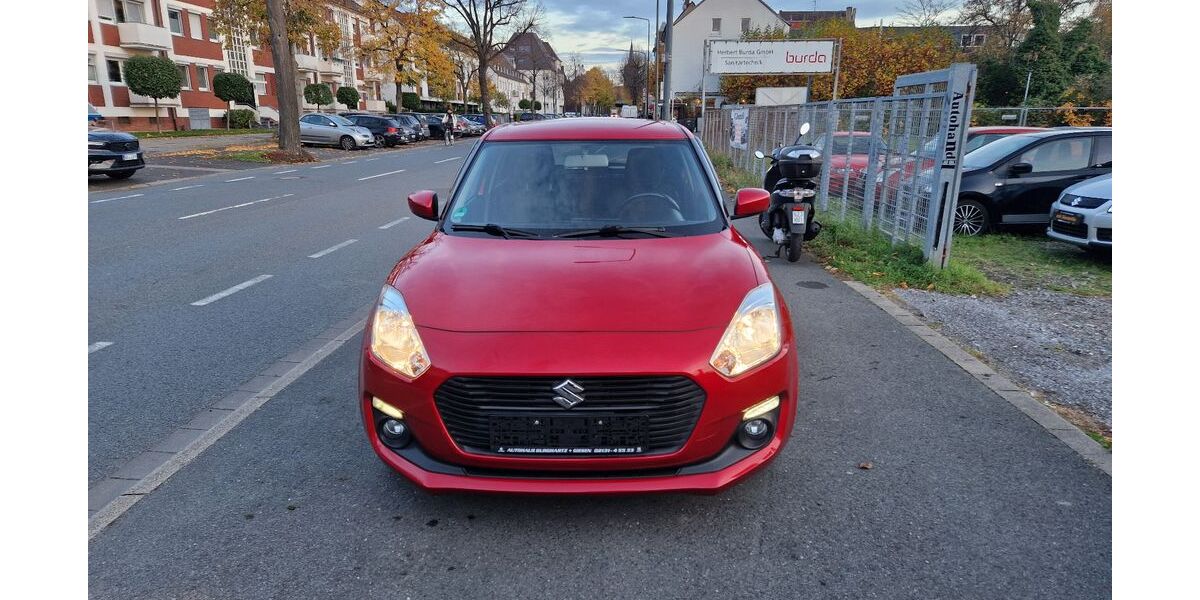 Suzuki Swift 116.058 km 9.600 &euro; Düsseldorf 40549