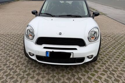 Mini Countryman S (Cooper) 145.300 km 5.800 &euro; Düsseldorf 40627