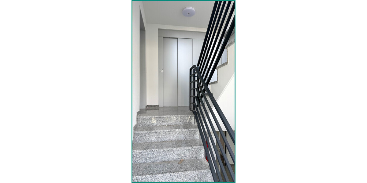 NEUBAU-ERSTBEZUG: MODERNE 3-ZIMMER-WOHNUNG MIT AUFZUG, GROSSEM BALKON UND PKW-STELLPLATZ IN RADEVORM - Etagenwohnung Radevormwald Karthausen | Angebot:26455528