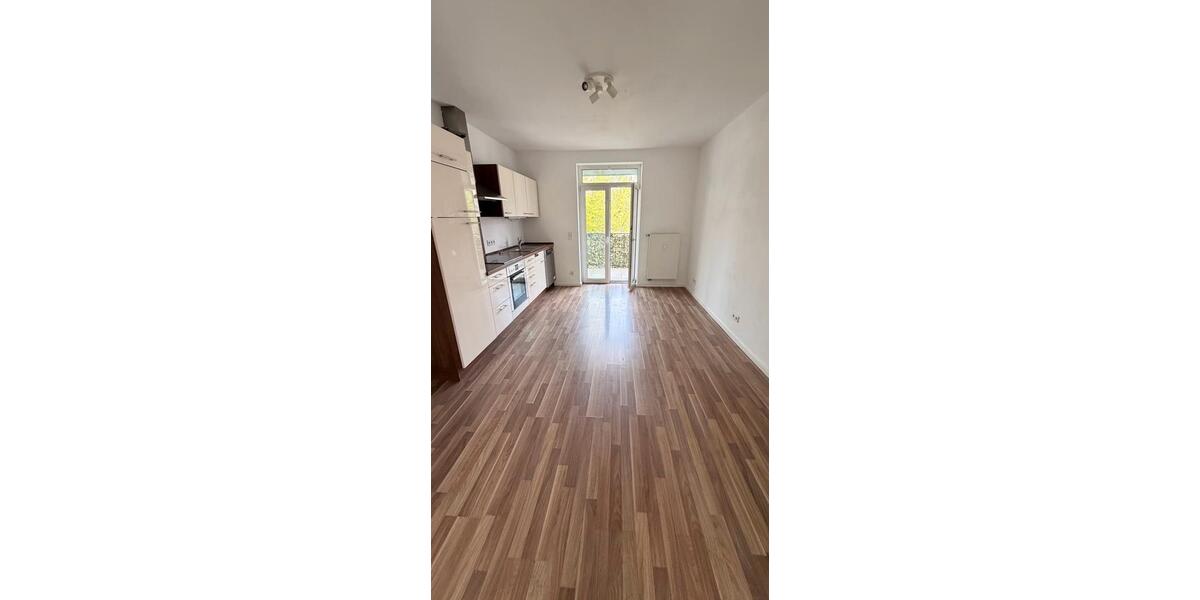 Etagenwohnung Düsseldorf Oberbilk - 2 Zimmer, 61 m&sup2;, 820&euro; | Angebot:26415626