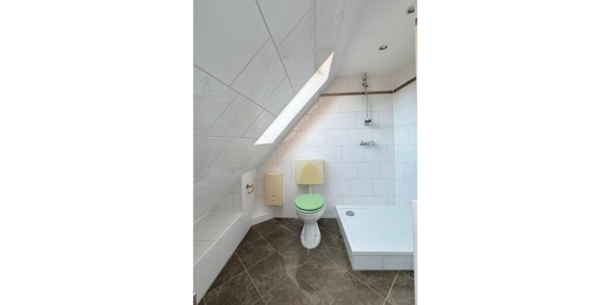 Schöne renovierte Single Wohnung in ruhiger Umgebung! 1.5 zimmer