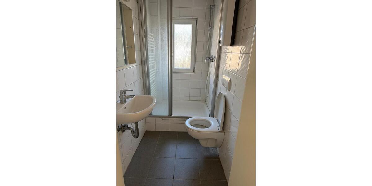 Erdgeschoßwohnung Ratingen Tiefenbroich - 1 Zimmer, 24 m&sup2;, 495&euro; | Angebot:25308657